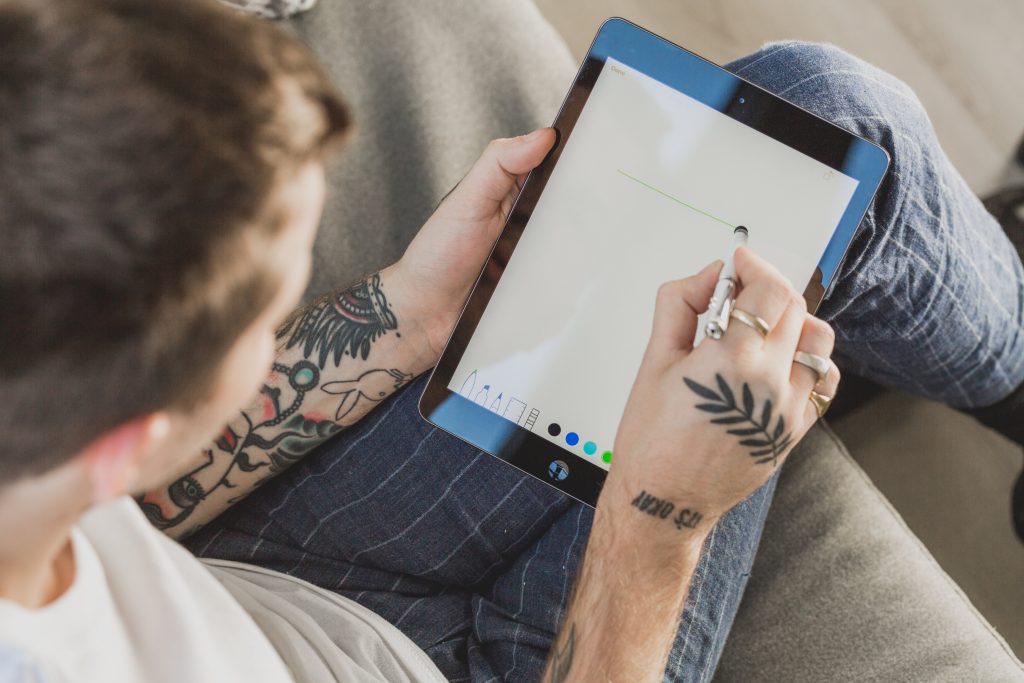 la tablette pour designer au travail